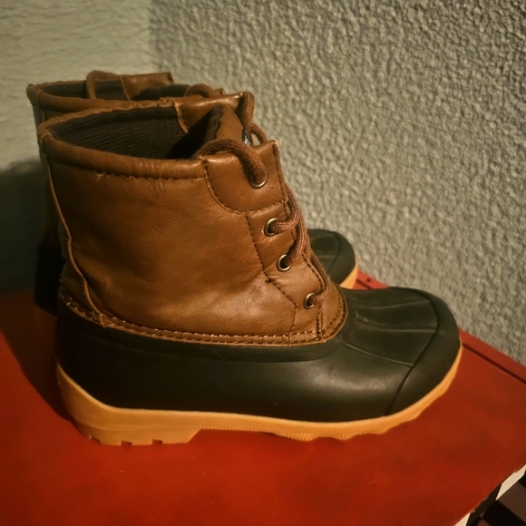Boys or Girls Sperry Waterproof Boots - Picture 3 of 5